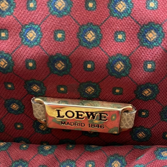 Loewe cross body purse. Perfect condition. - Picture 8 of 10